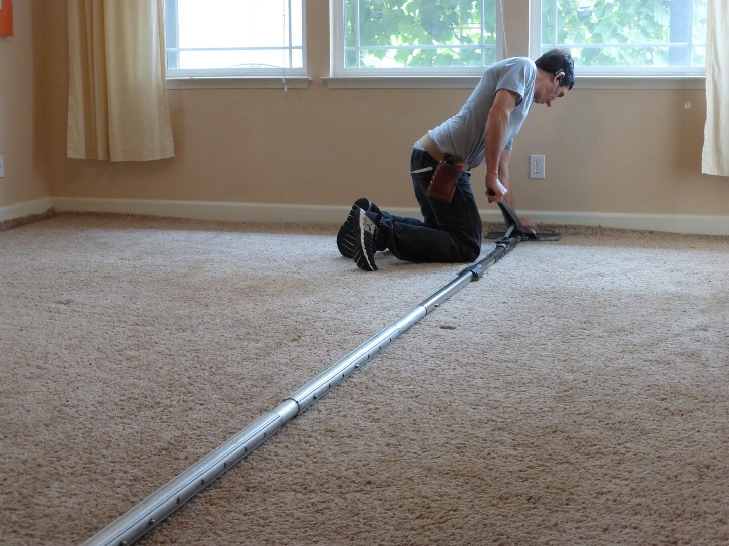 Signs You Need Carpet Stretching or New Carpet Installation